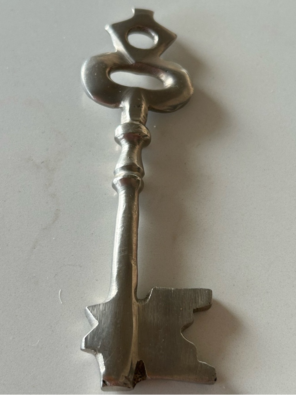 Antique-Style Decorative Silver Metal Key